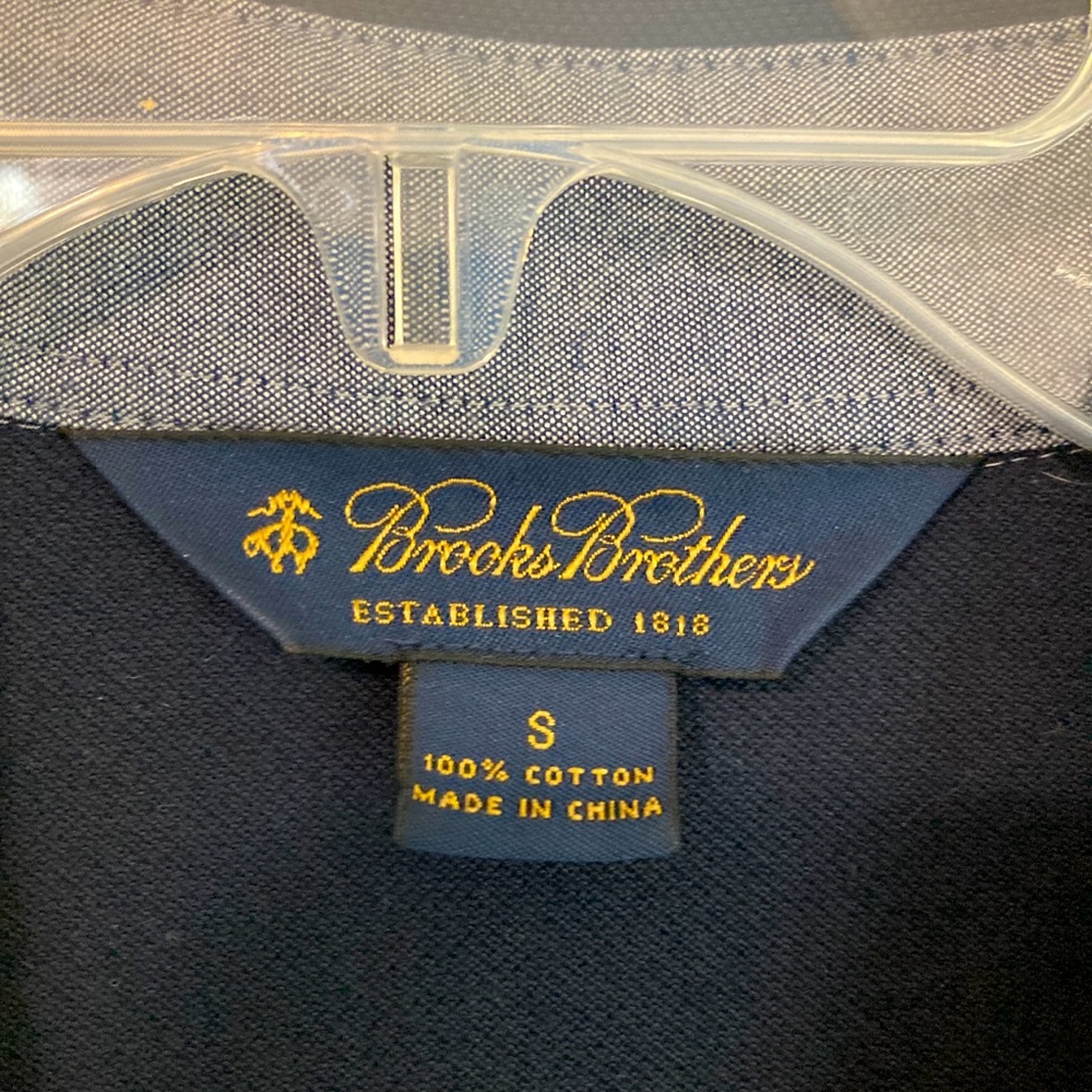 Brooks Brothers men’s long sleeved pullover 1/4 button down.